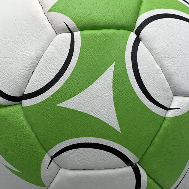 Футбольный мяч Arrow, зеленый с логотипом в Нефтекамске заказать по выгодной цене в кибермаркете AvroraStore