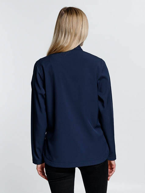 Куртка софтшелл женская RACE WOMEN темно-синяя с логотипом в Нефтекамске заказать по выгодной цене в кибермаркете AvroraStore