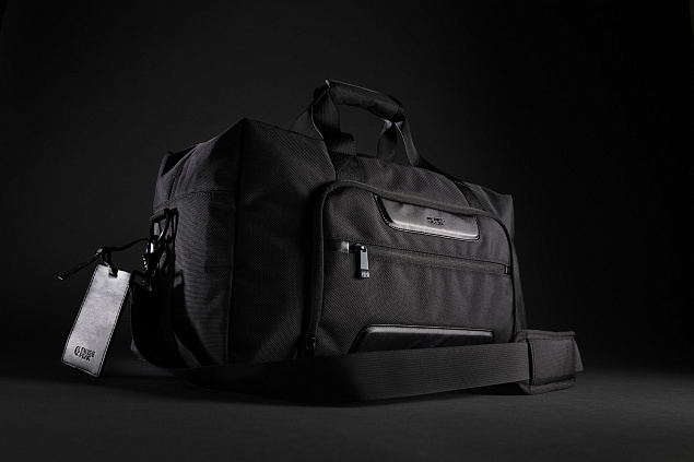 Дорожная сумка Swiss Peak Voyager из RPET AWARE™ с логотипом в Нефтекамске заказать по выгодной цене в кибермаркете AvroraStore