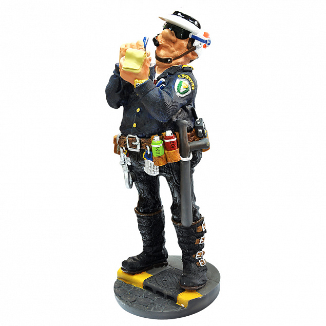 Скульптура "Полицейский" с логотипом в Нефтекамске заказать по выгодной цене в кибермаркете AvroraStore