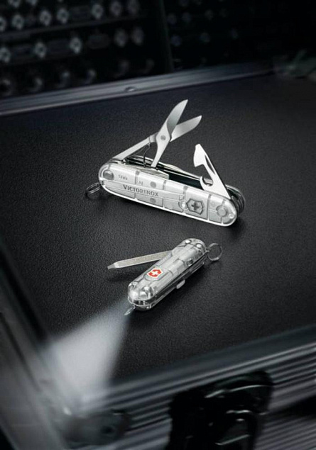 Офицерский нож Huntsman 91, прозрачный серебристый с логотипом в Нефтекамске заказать по выгодной цене в кибермаркете AvroraStore