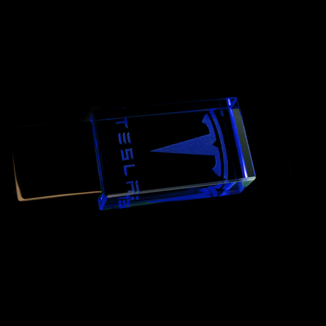 Флешка "Moon" 16 Гб c подсветкой - Синий HH с логотипом в Нефтекамске заказать по выгодной цене в кибермаркете AvroraStore