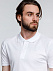 Рубашка поло мужская Adam, белая с логотипом в Нефтекамске заказать по выгодной цене в кибермаркете AvroraStore
