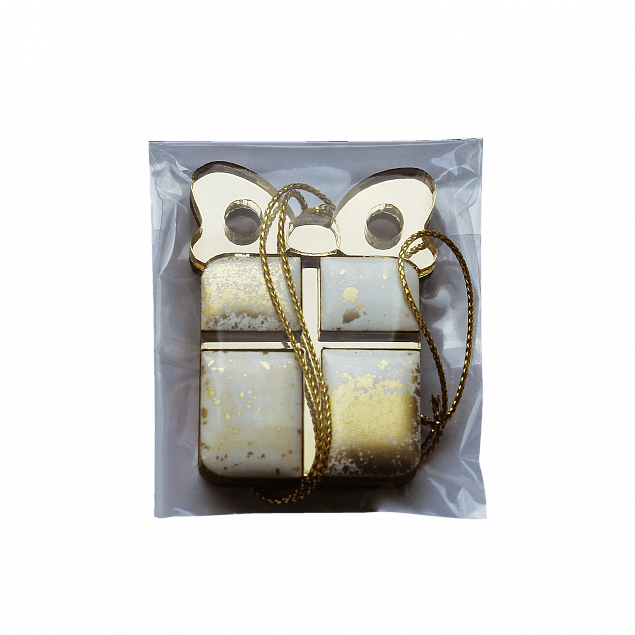 Ёлочная игрушка Подарочек (белый с золотым ) с логотипом в Нефтекамске заказать по выгодной цене в кибермаркете AvroraStore