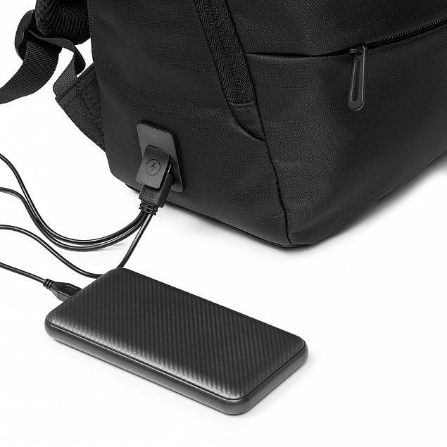 Бизнес рюкзак Taller  с USB разъемом, черный с логотипом в Нефтекамске заказать по выгодной цене в кибермаркете AvroraStore