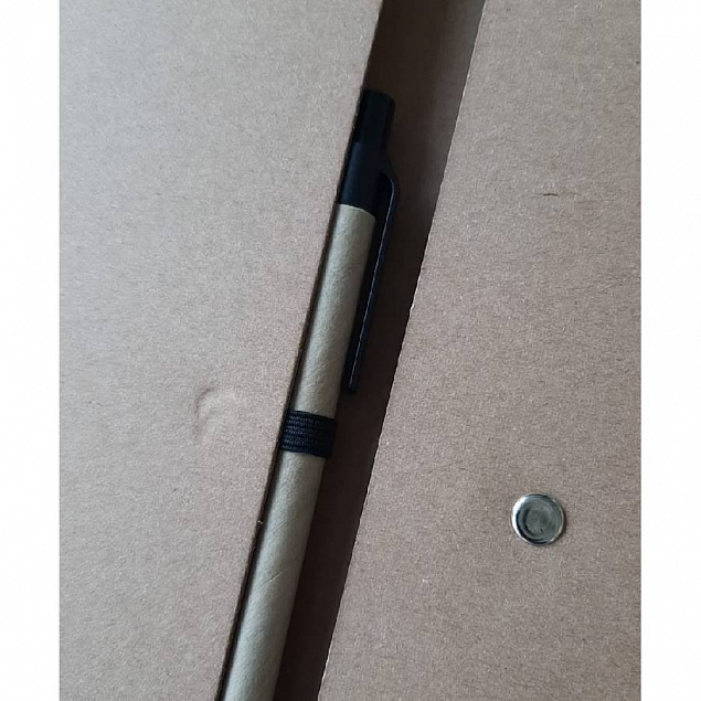 Блокнот NEYLA A5 на пружине, твердая обложка, шариковая ручка, рециклированный картон с логотипом в Нефтекамске заказать по выгодной цене в кибермаркете AvroraStore