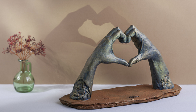 Скульптура "Люблю" с логотипом в Нефтекамске заказать по выгодной цене в кибермаркете AvroraStore