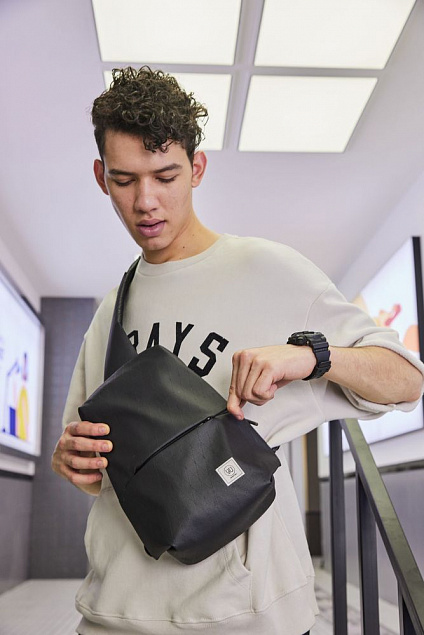 Рюкзак на одно плечо City Sling Bag, черный с логотипом в Нефтекамске заказать по выгодной цене в кибермаркете AvroraStore